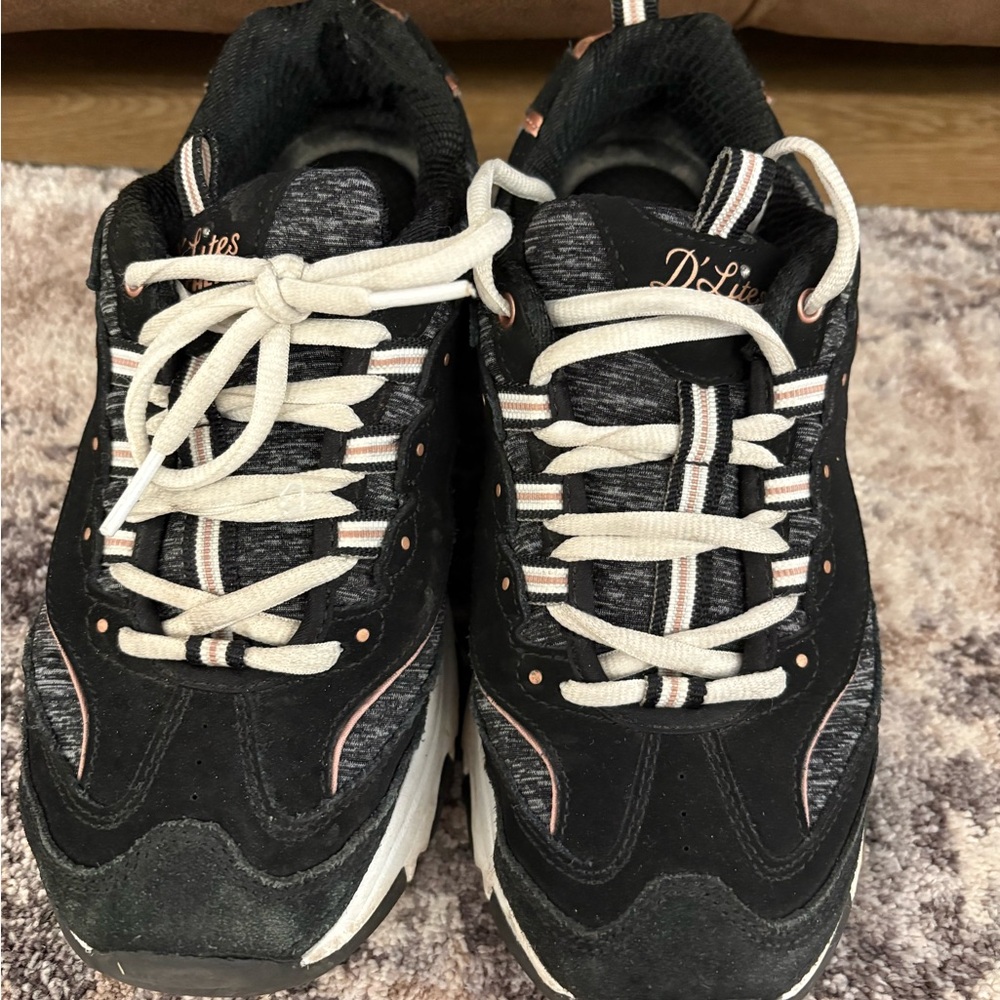 Skechers Kids' Black & White w/Rose Gold Accents. Very good condition, no issues